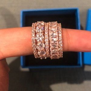 Joan Boyce HSN 5 stackable CZ rings size 5-6 Rose